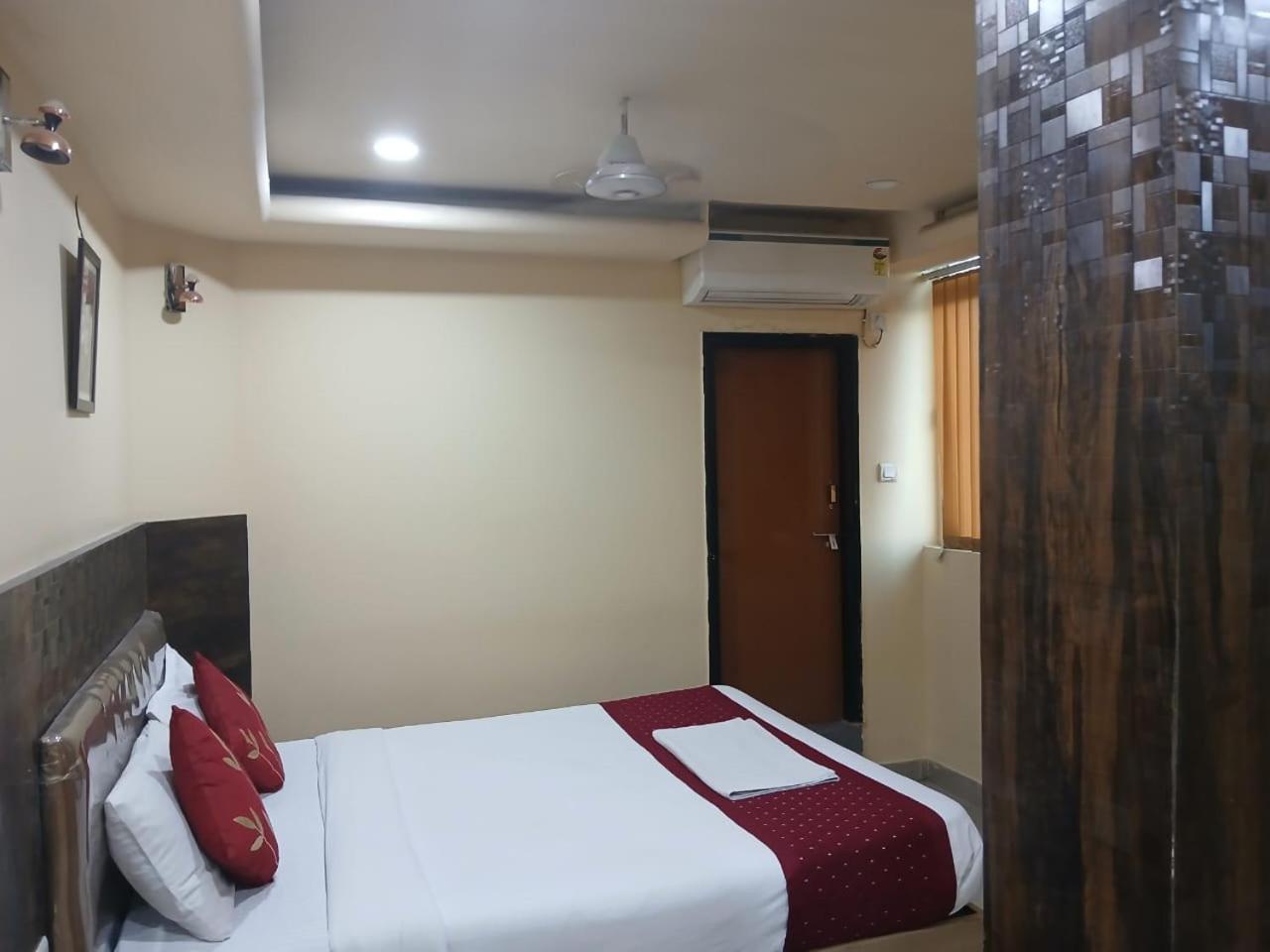 היידראבד Blossoms Room Hotel Alekhya Residency- Luxury Lollection מראה חיצוני תמונה