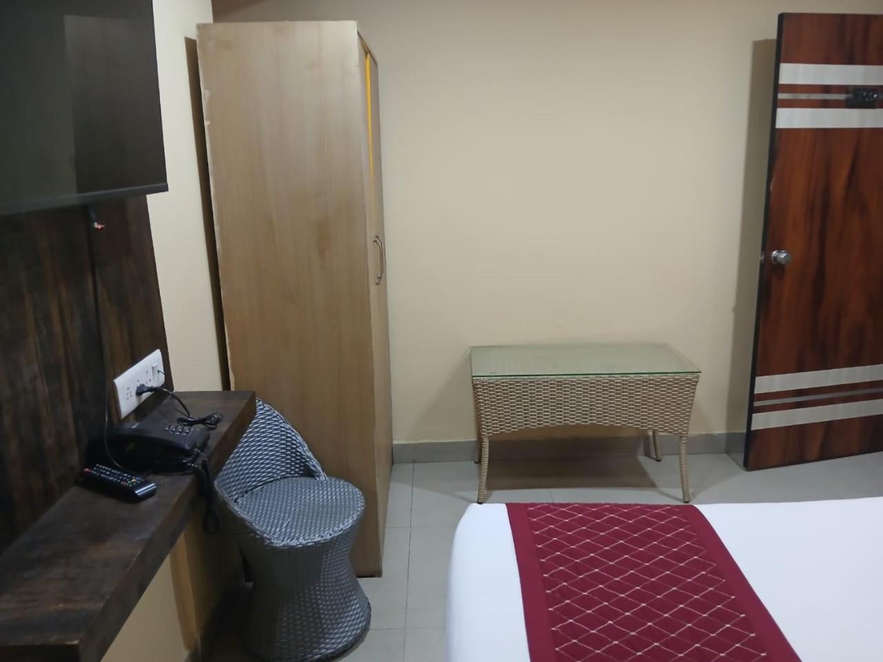 היידראבד Blossoms Room Hotel Alekhya Residency- Luxury Lollection מראה חיצוני תמונה