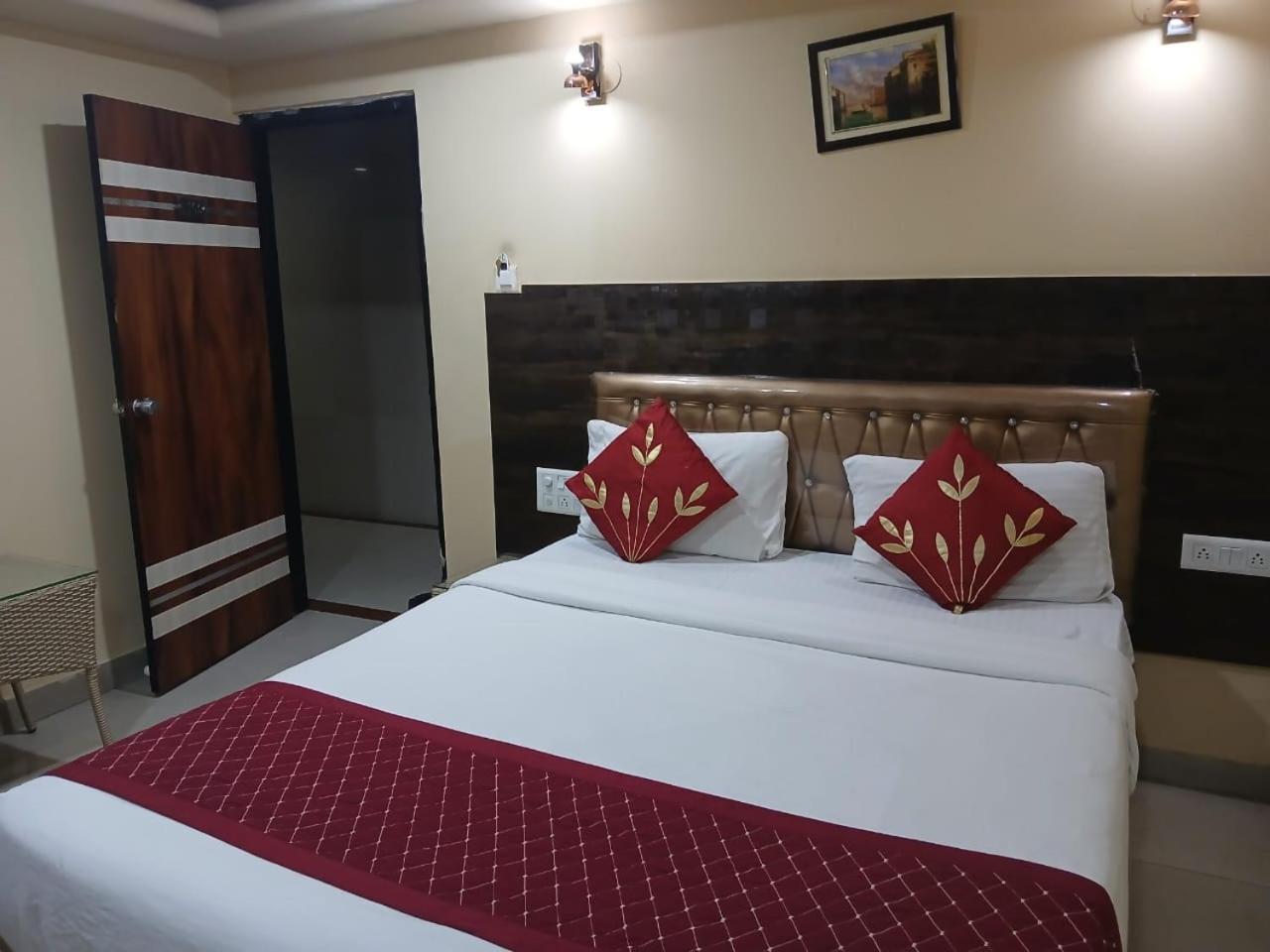 היידראבד Blossoms Room Hotel Alekhya Residency- Luxury Lollection מראה חיצוני תמונה