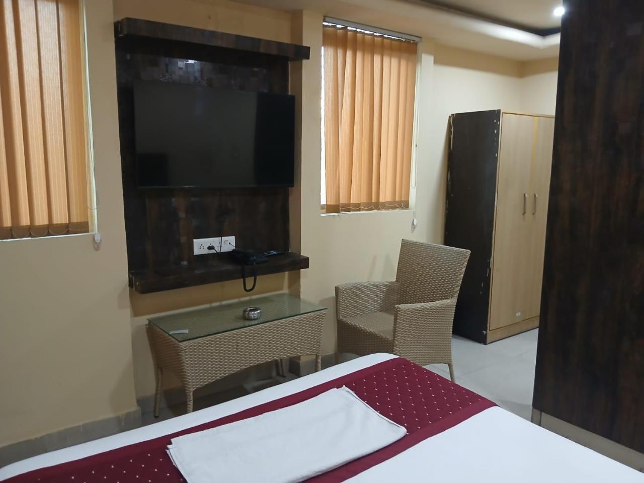 היידראבד Blossoms Room Hotel Alekhya Residency- Luxury Lollection מראה חיצוני תמונה