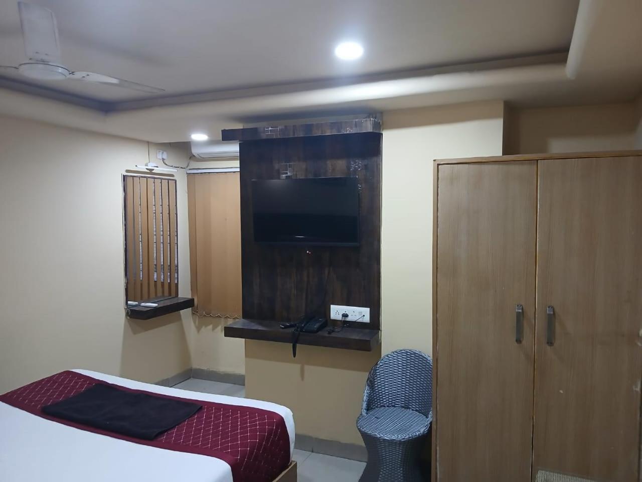 היידראבד Blossoms Room Hotel Alekhya Residency- Luxury Lollection מראה חיצוני תמונה